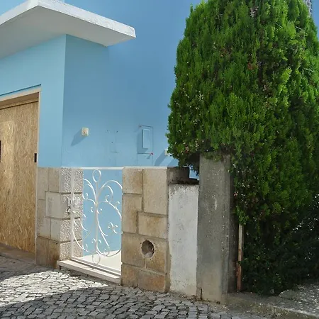- Blue House Pensión